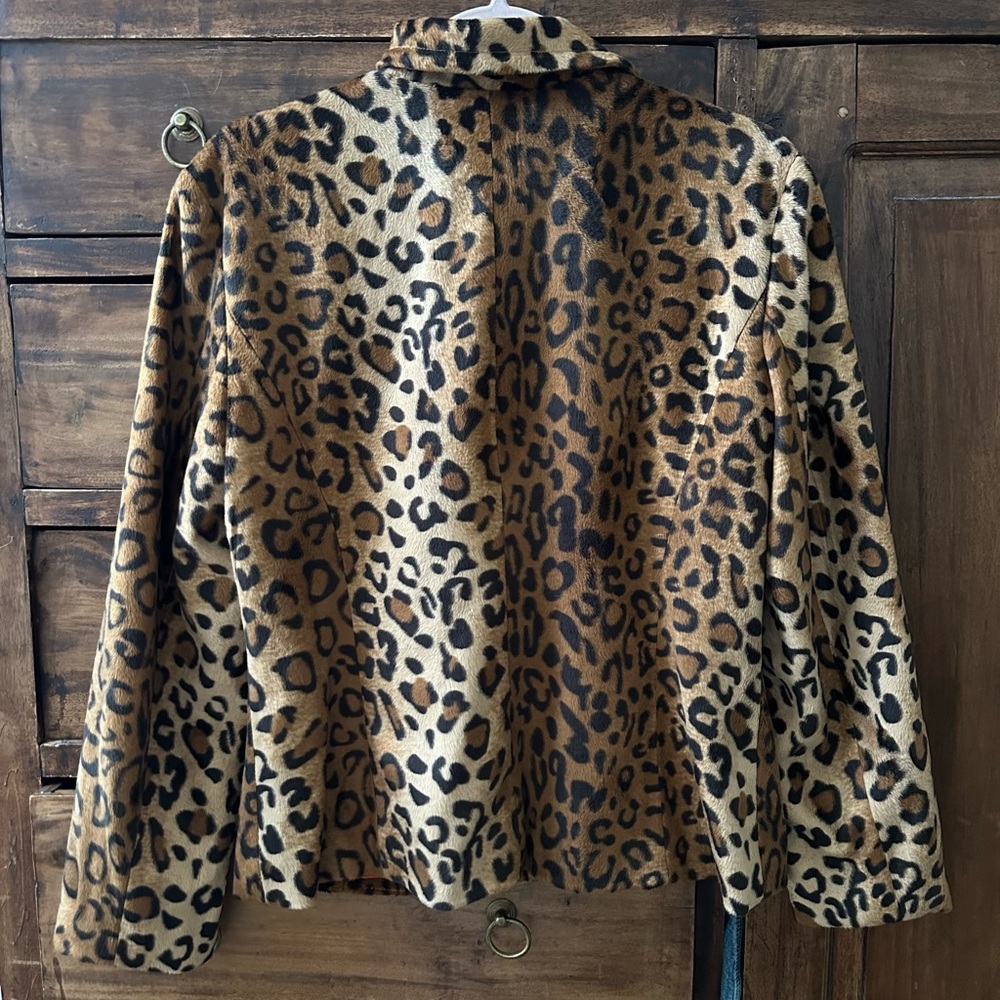 Cheetah Jacket - Picture 3 of 4